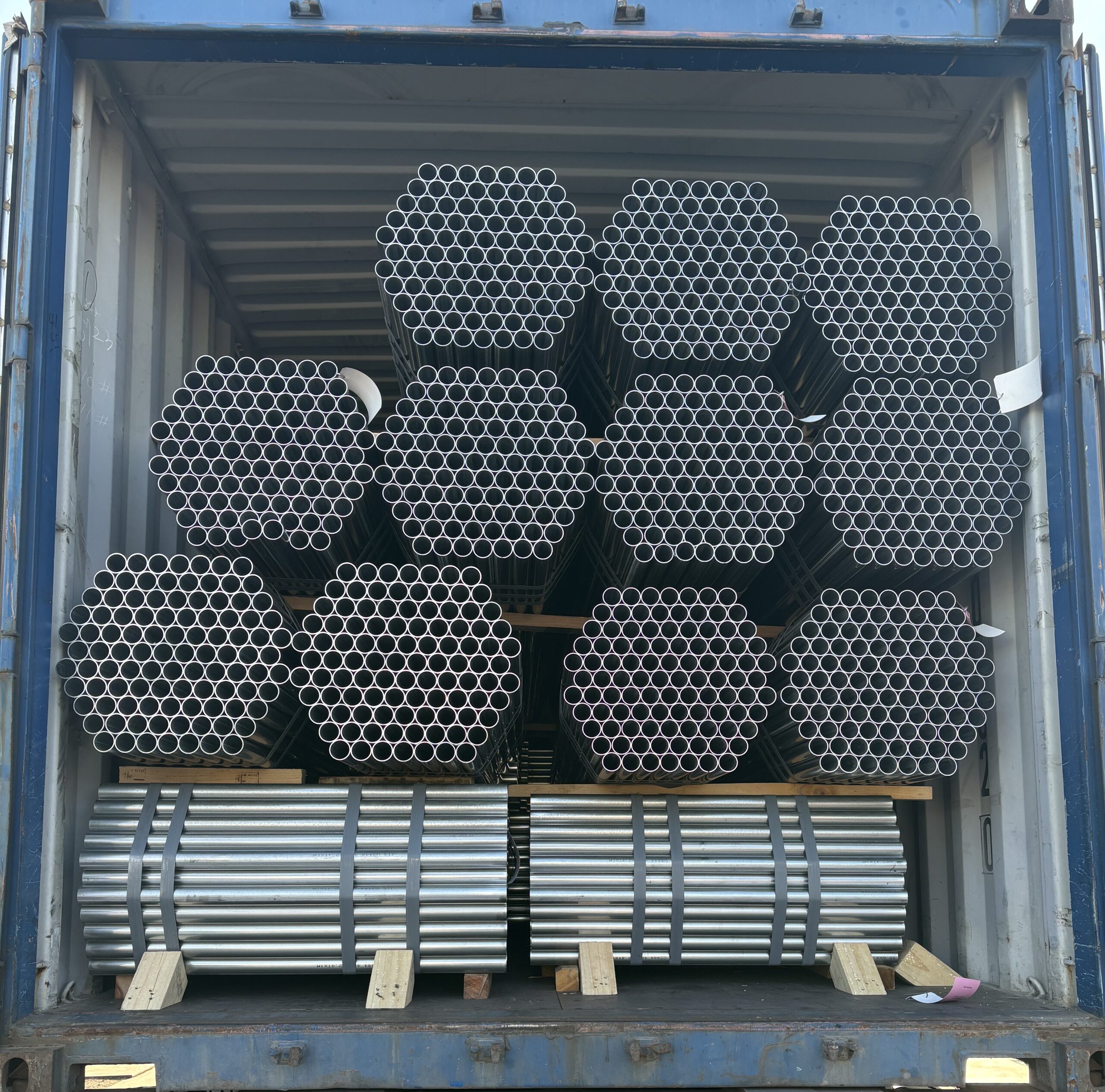 単管パイプ入荷致しました🚛 | 中古足場材販売・買取の株式会社カセツ商会